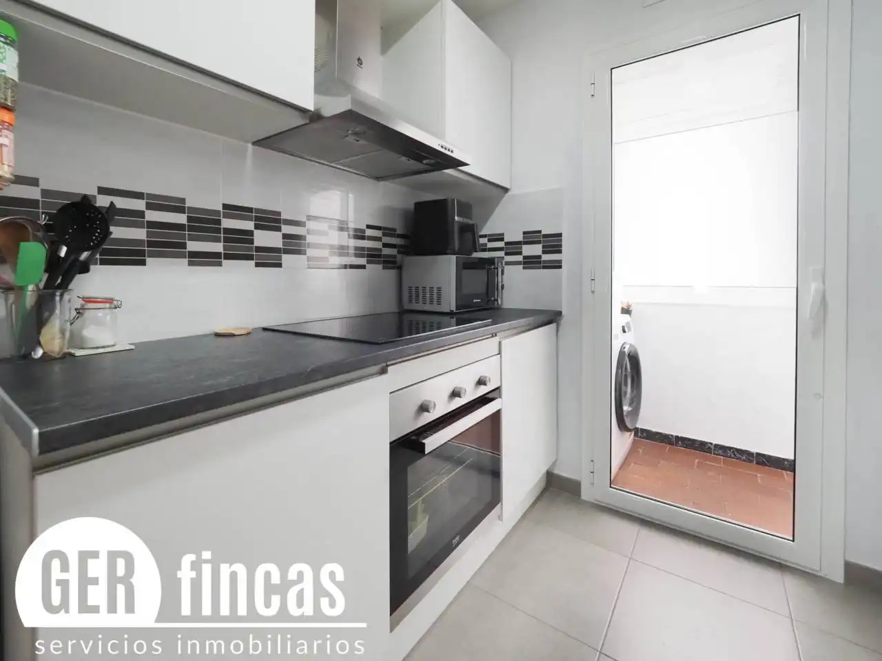 Kitchen of Flat for sale in Terrassa  with Alarm