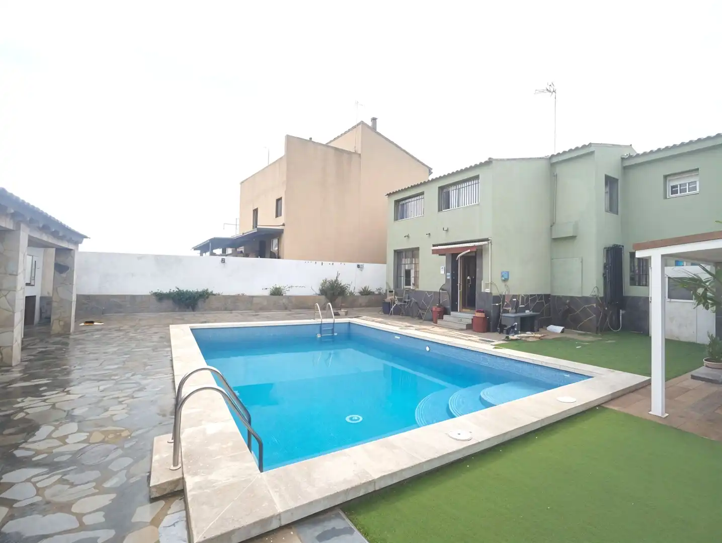 Piscina de Casa o chalet de alquiler en Mérida con Aire acondicionado, Calefacción y Trastero