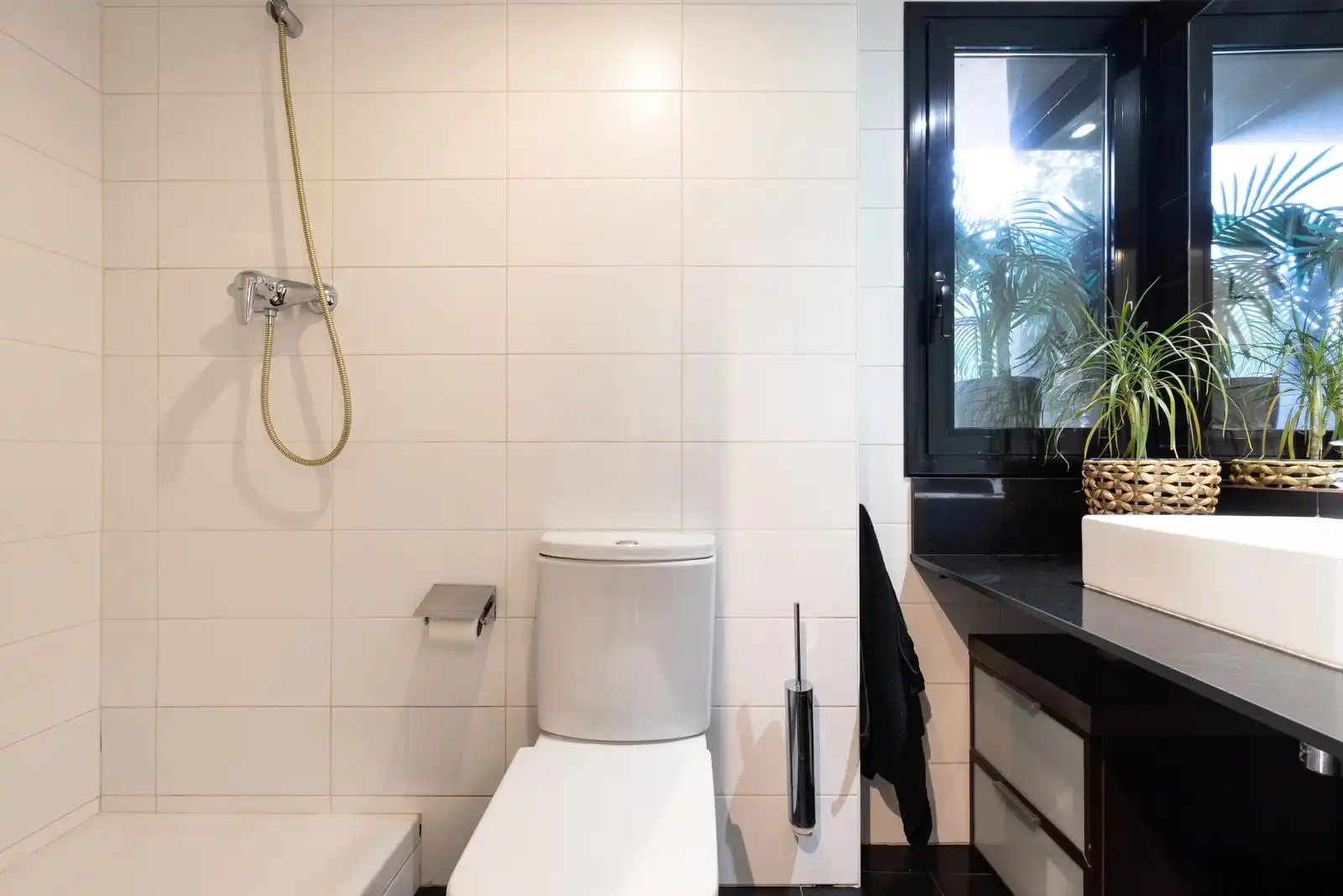 Baño de Casa adosada en venta en Cambrils con Aire acondicionado, Calefacción y Jardín privado