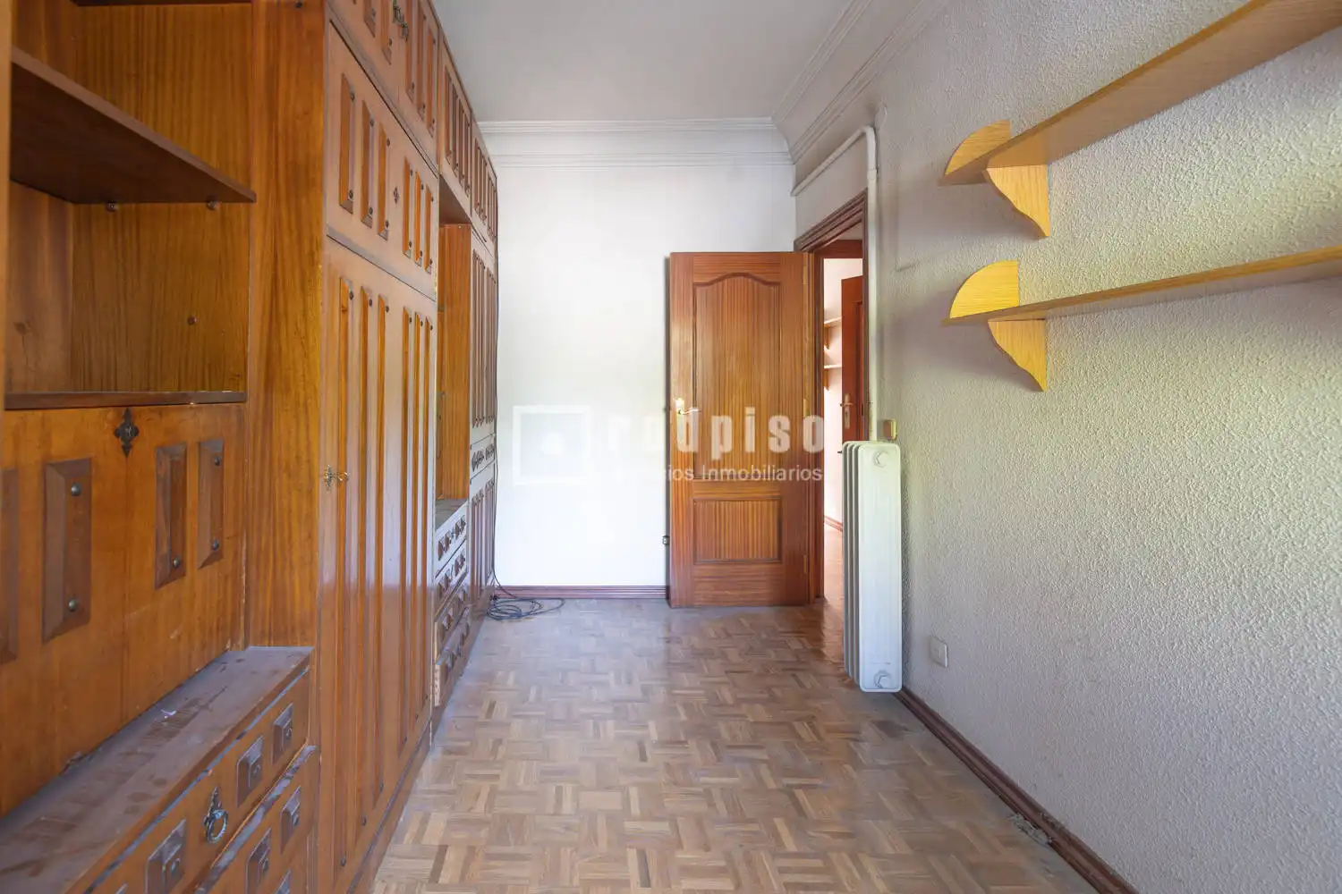 Habitación de Piso en venta en Madrid con Calefacción, Parquet y Terraza