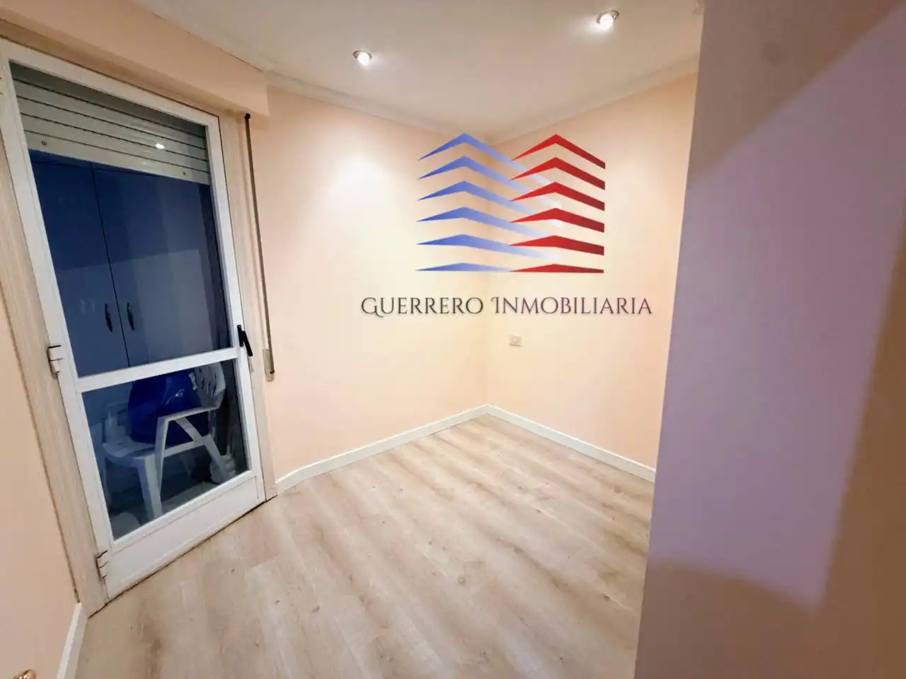Flat for rent in Ourense Capital   with Heating, Terrace and Furnished
