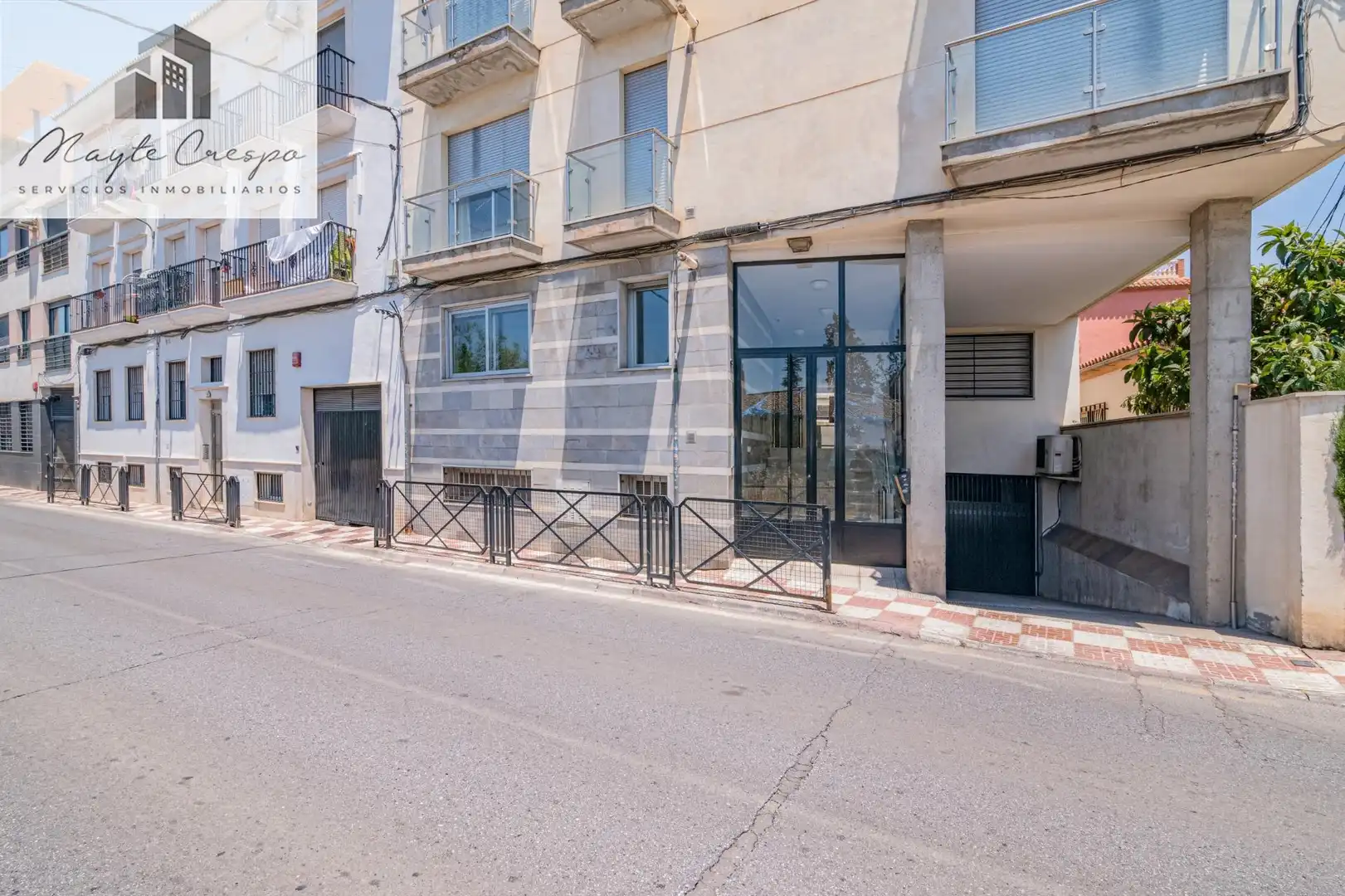 Piso en venta en Avda. De los Ogíjares