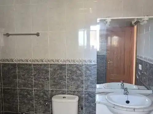 Baño de Piso en venta en Bétera con Aire acondicionado, Terraza y Balcón