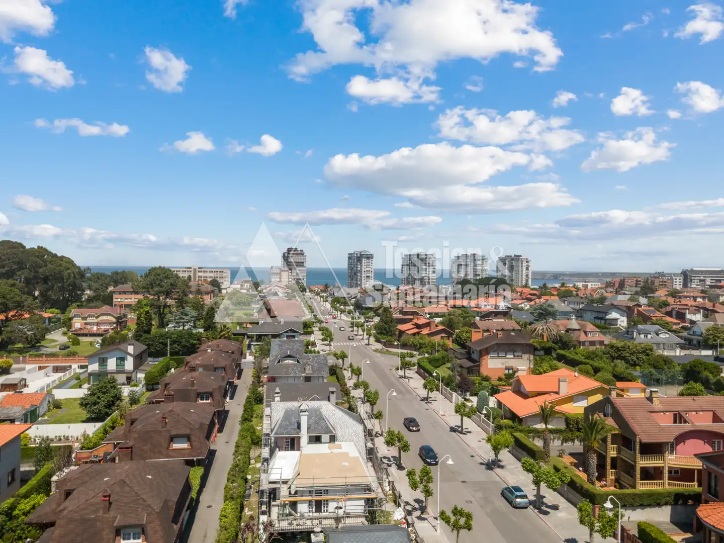 Vista exterior de Casa o chalet en venta en Castrillón con Calefacción, Jardín privado y Terraza