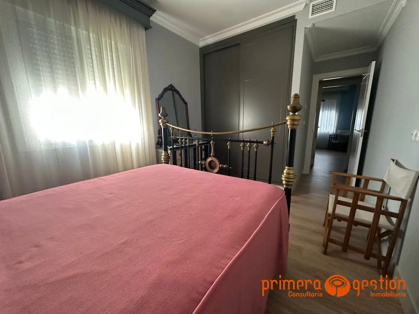Habitación de Piso en venta en Lora del Río con Aire acondicionado, Calefacción y Trastero
