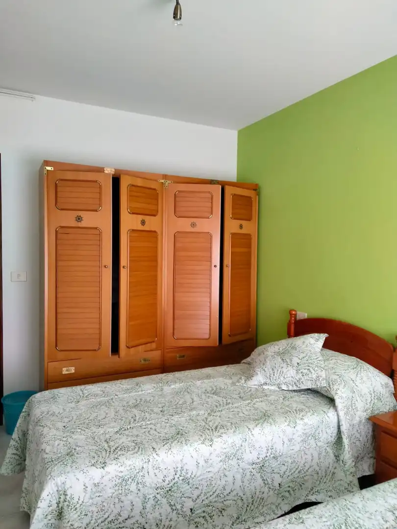 Schlafzimmer von Wohnung zur Miete in Sanxenxo mit Terrasse, Möbliert und Ofen