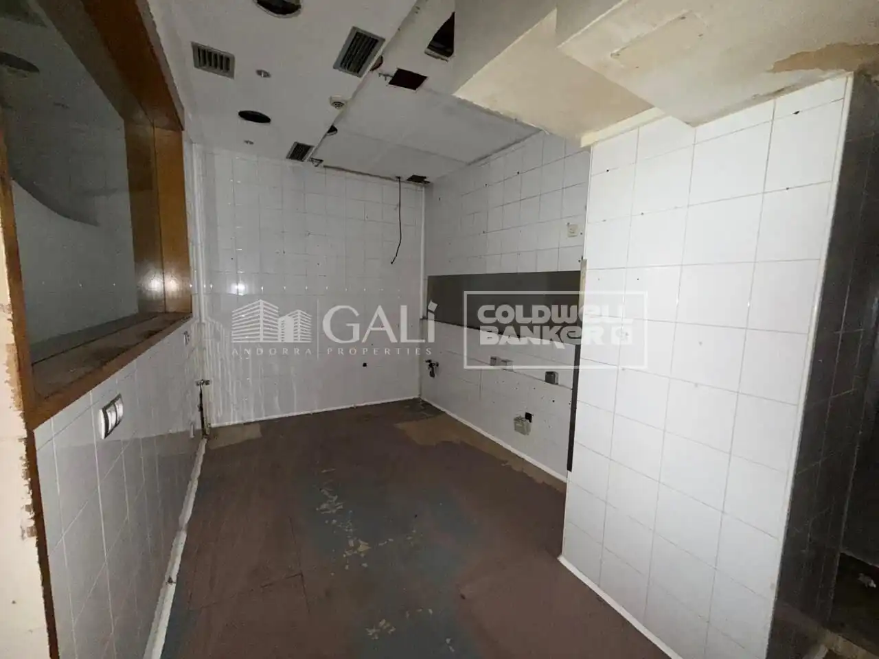 Local comercial de lloguer a Avenida Avinguda de Fiter i Rossell 33, imagen 6