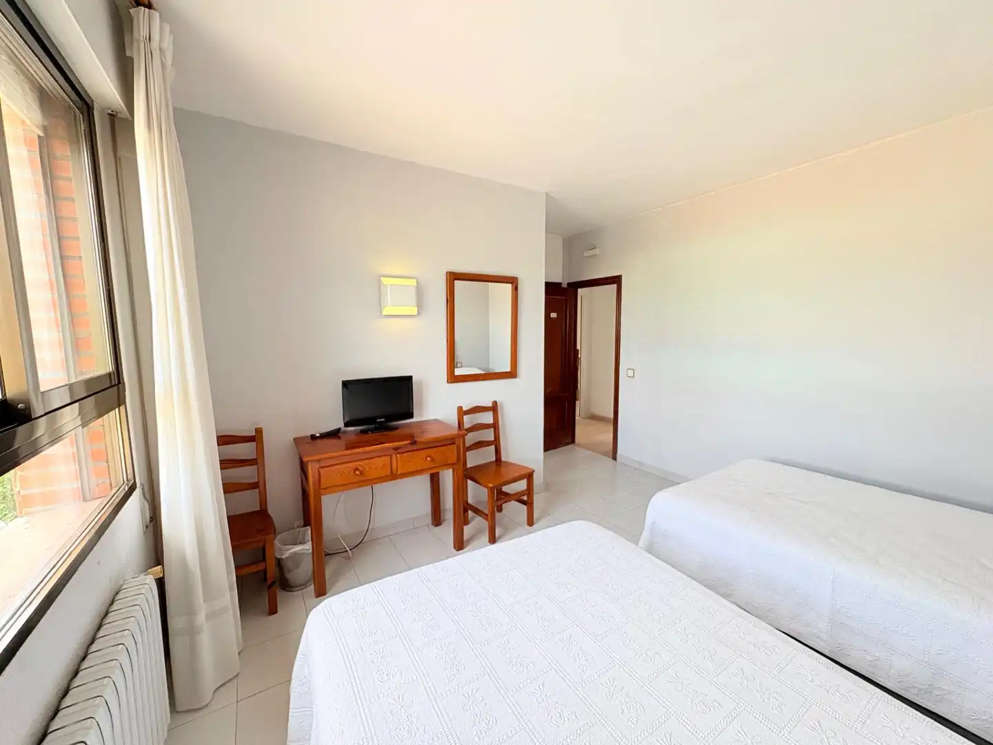 Schlafzimmer von Gebäude zum Verkauf in Carracedelo
