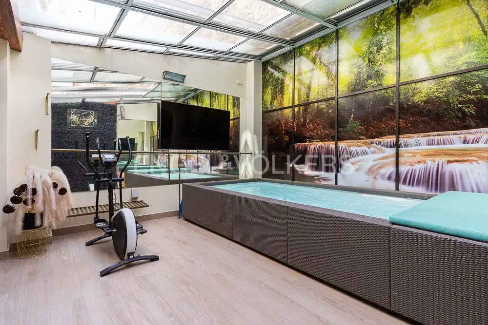 Piscina de Apartament de lloguer en Valencia amb Aire condicionat, Calefacció i Terrassa