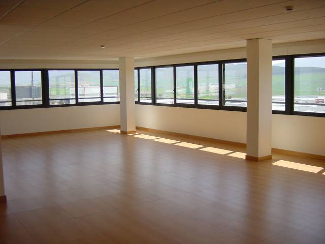 Oficina en Alquiler en Calle Z, 4 en Noáin (Valle de Elorz) / Noain (Elortzibar)