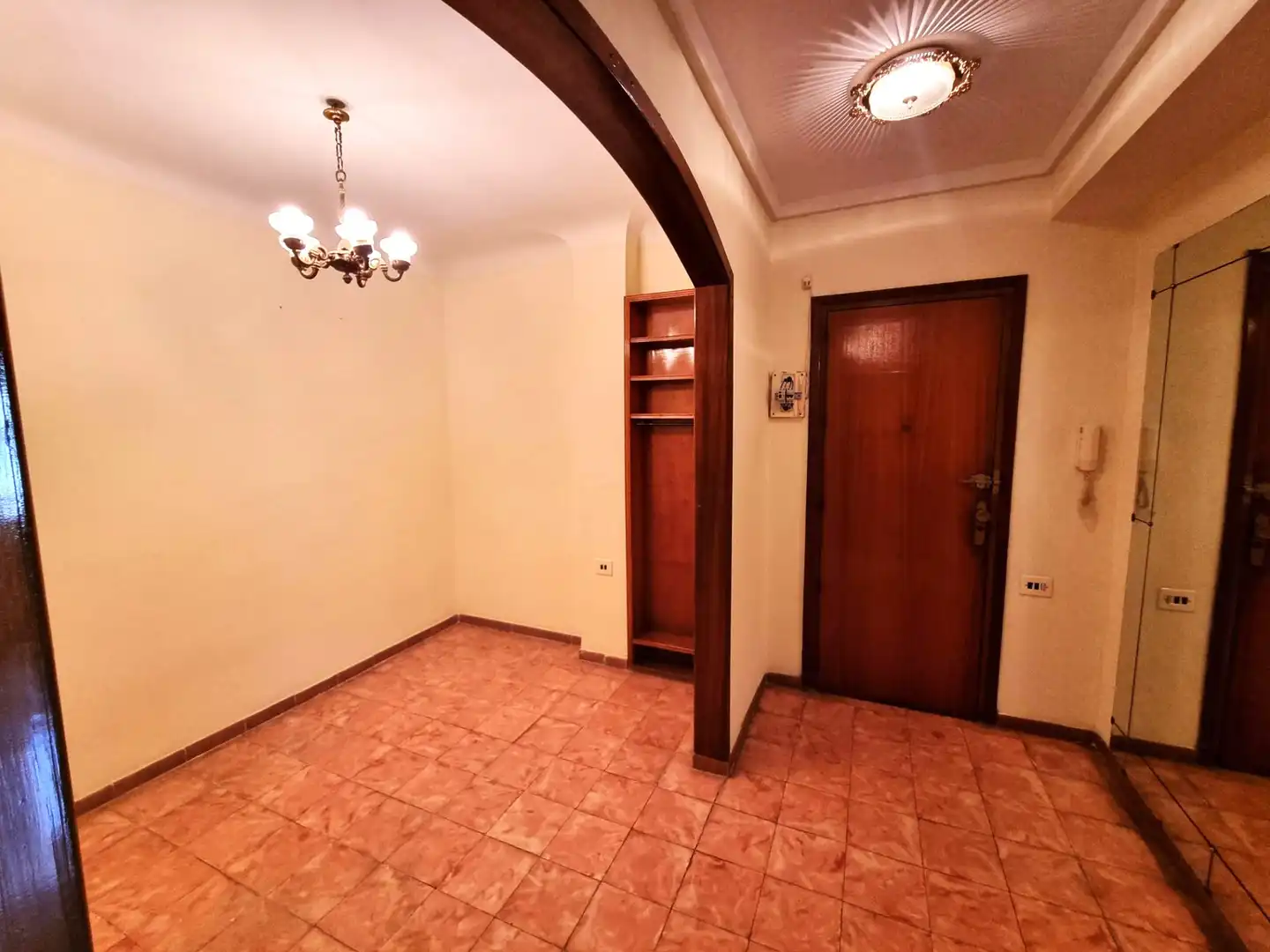 Piso en venta en Alicante / Alacant con Terraza