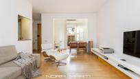 Living room of Flat for sale in  Barcelona Capital  with Heating, Terrace and Storage room