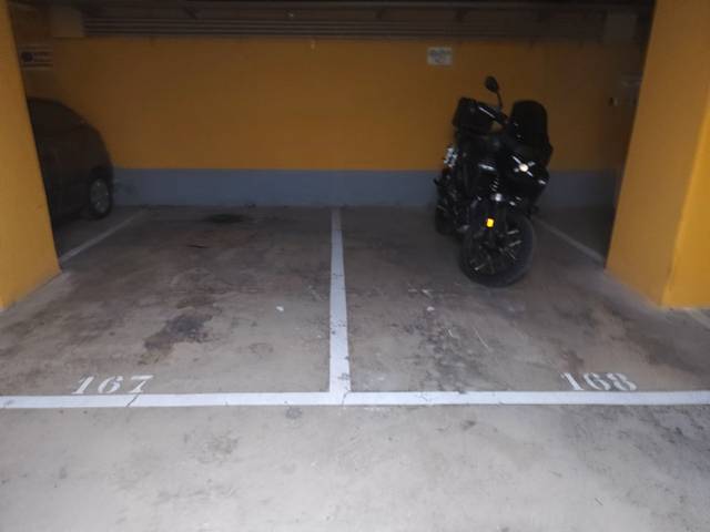 Garaje en Alquiler en Calle Andarella, 1 en Barrio de la Luz