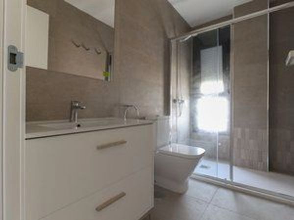 Bathroom of Flat to rent in Las Palmas de Gran Canaria  with Storage room and Furnished