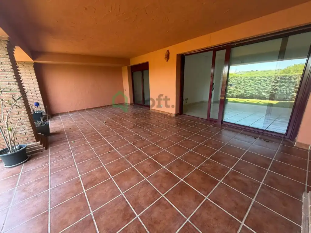 Apartament amb jardí en venda a Casares Golf - Casares del Sol, imagen 3