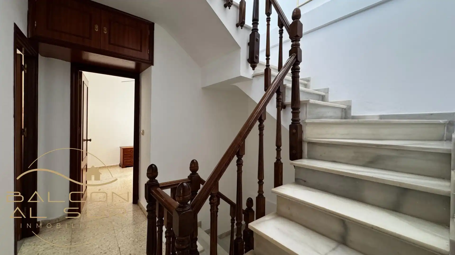 Houses for sale in Rota  with Air Conditioner, Terrace and Storage room