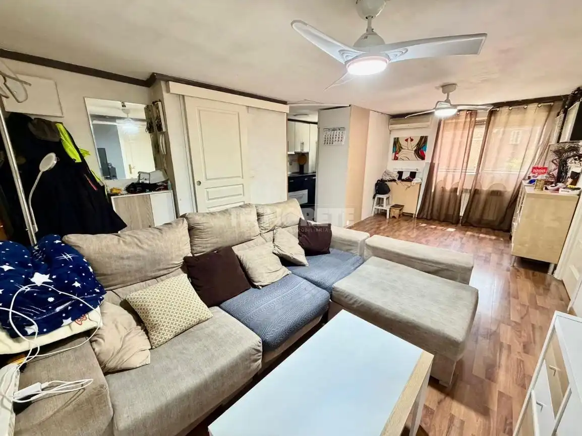 Sala de estar de Piso en venta en  Madrid Capital con Aire acondicionado y Calefacción