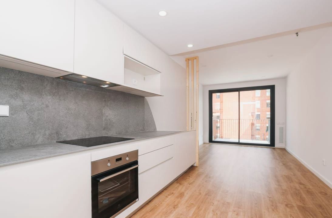 Cuina de Pis de lloguer en Sant Boi de Llobregat amb Aire condicionat, Calefacció i Parquet