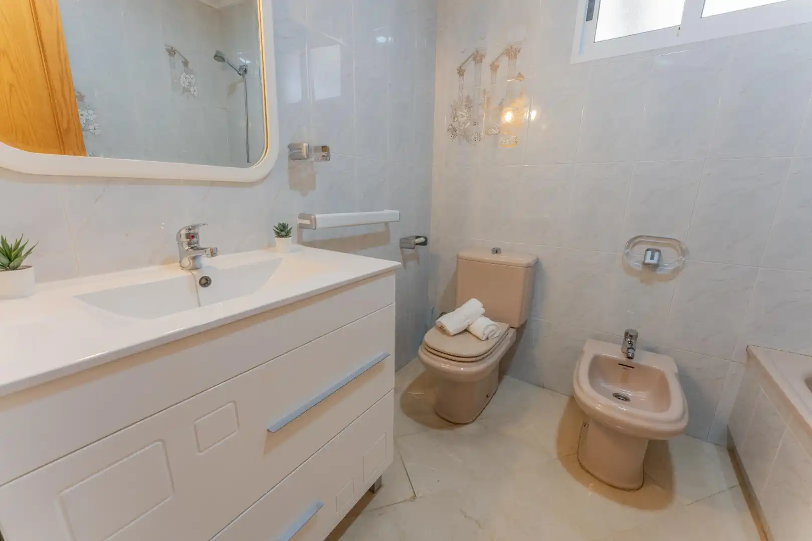 Baño de Piso en venta en Elche / Elx con Aire acondicionado y Balcón