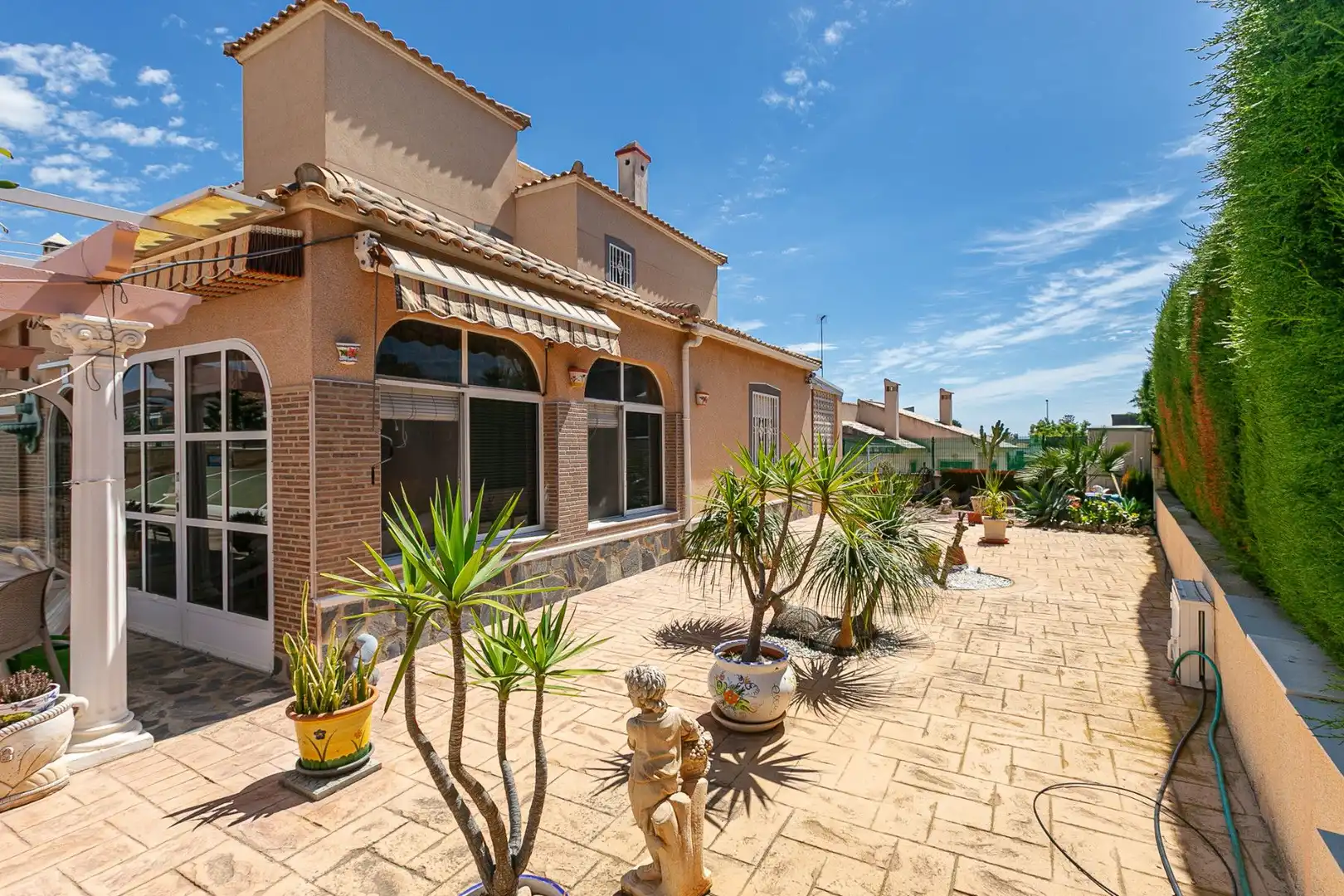 Detached house with pool for sale in Calle lope de vega, imagen 4
