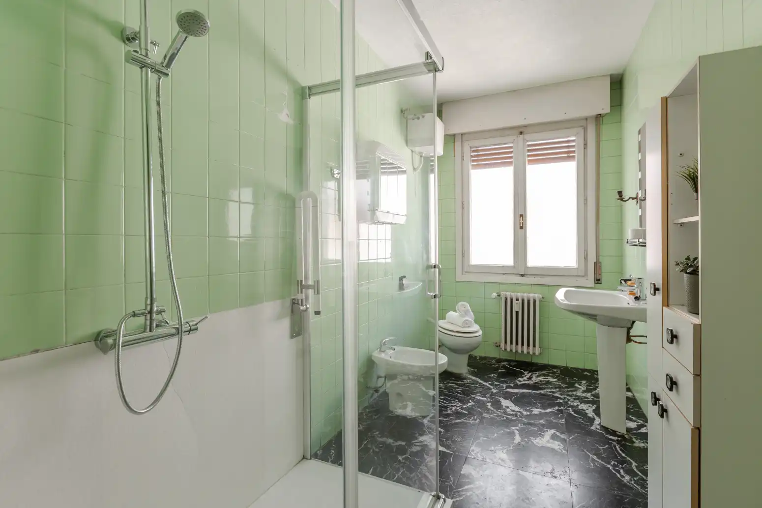 Bathroom of Attic for sale in  Pamplona / Iruña  with Parquet flooring, Terrace and Balcony