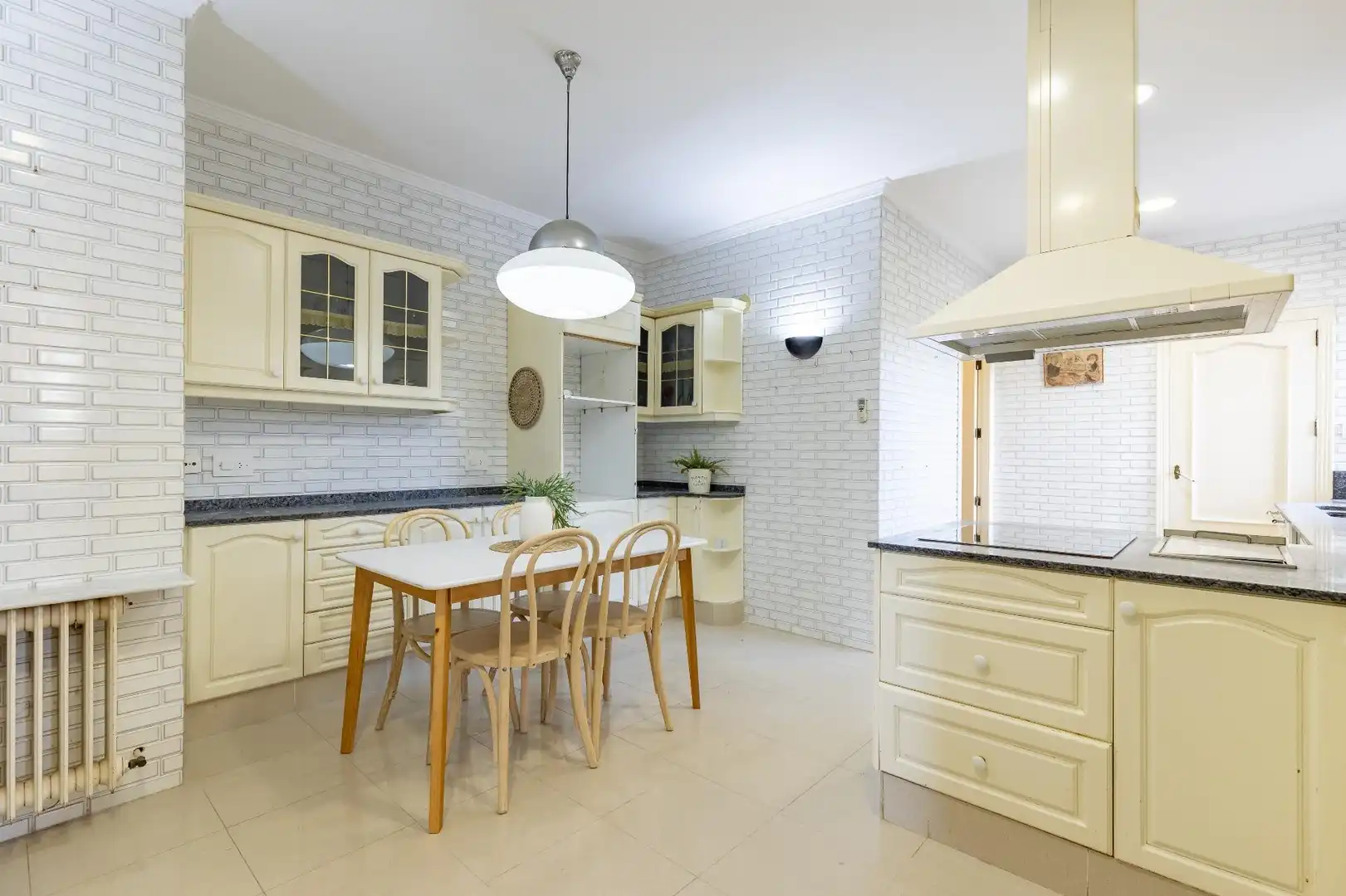 Casa o xalet en venda a Requena