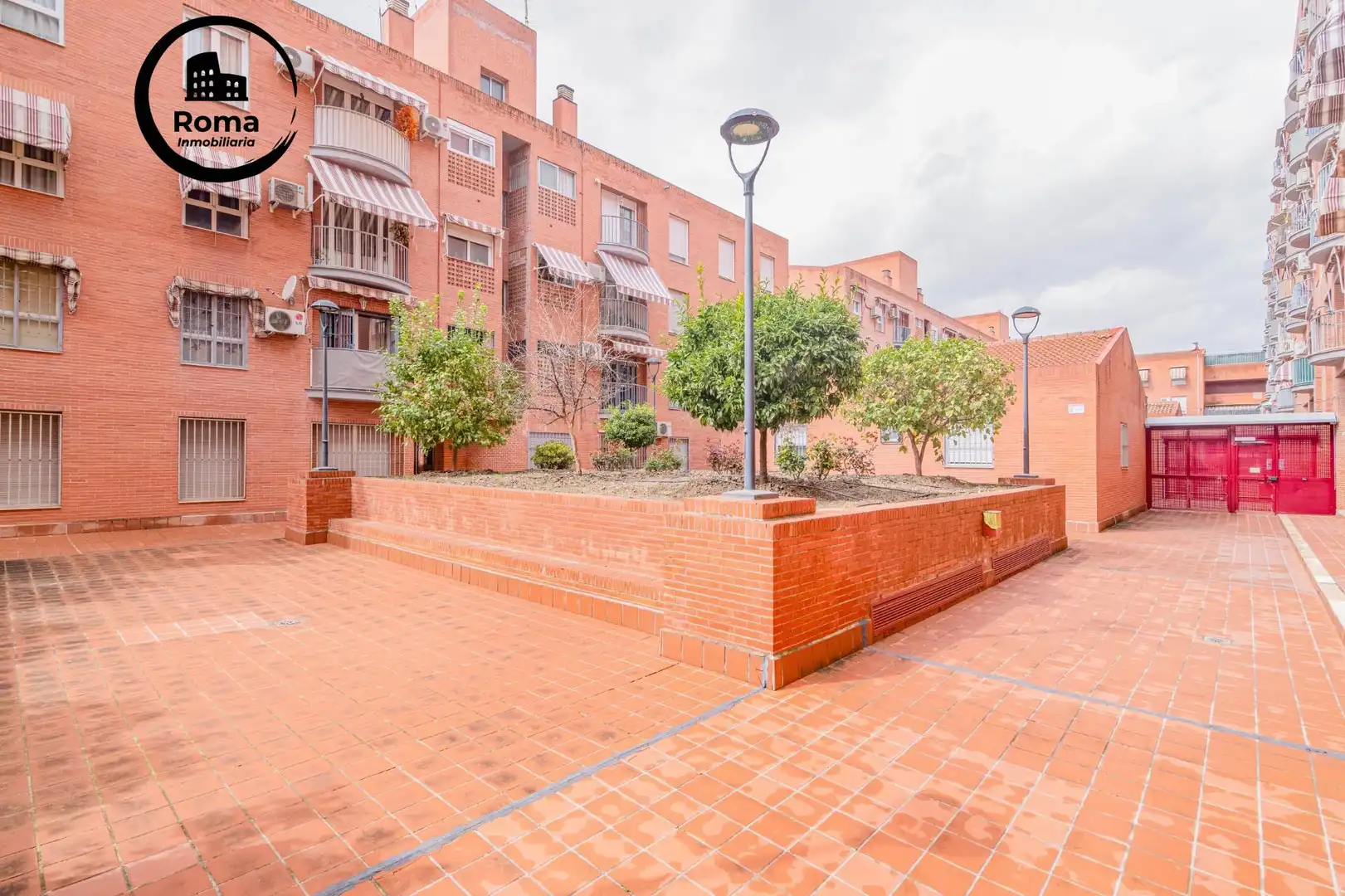 Exterior view of Duplexes for sale in Granada  with Air Conditioner, Heating and Terrace