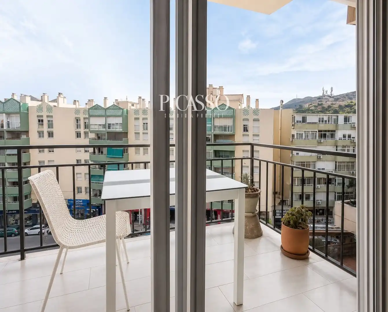 Apartment with lift for sale in de los Manantiales, imagen 2