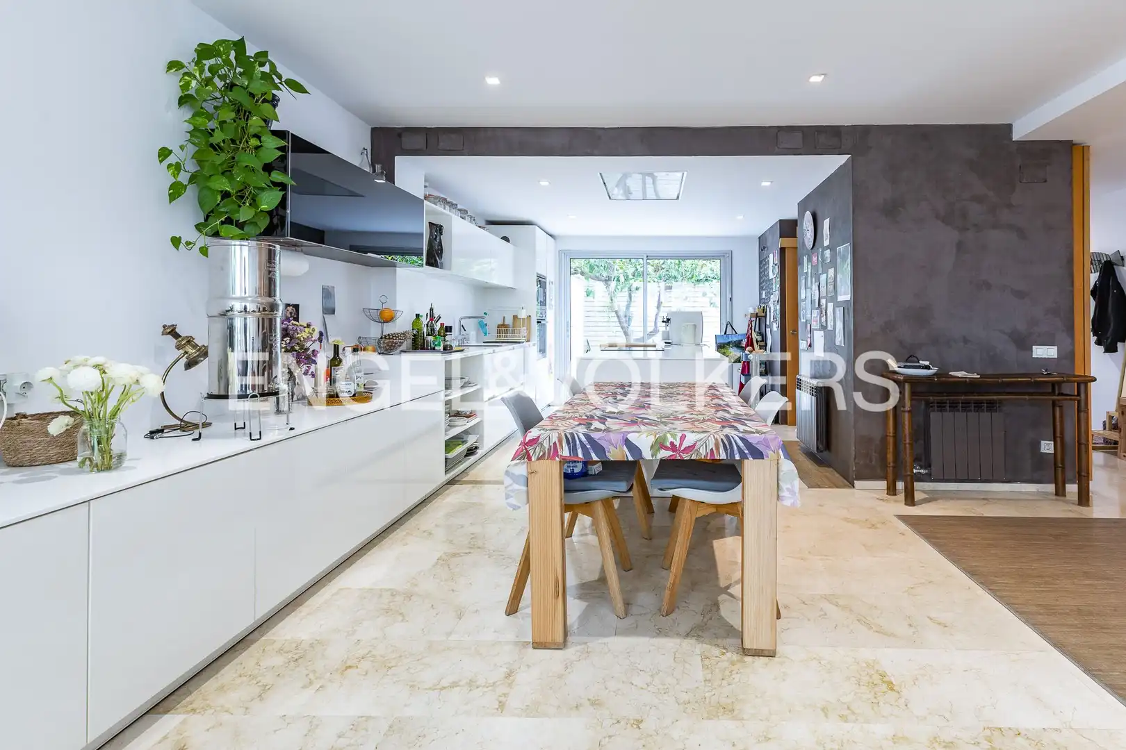 Kitchen of Houses for sale in Barcelona  with Air Conditioner, Heating and Private garden