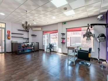 Local comercial de lloguer a Retamar