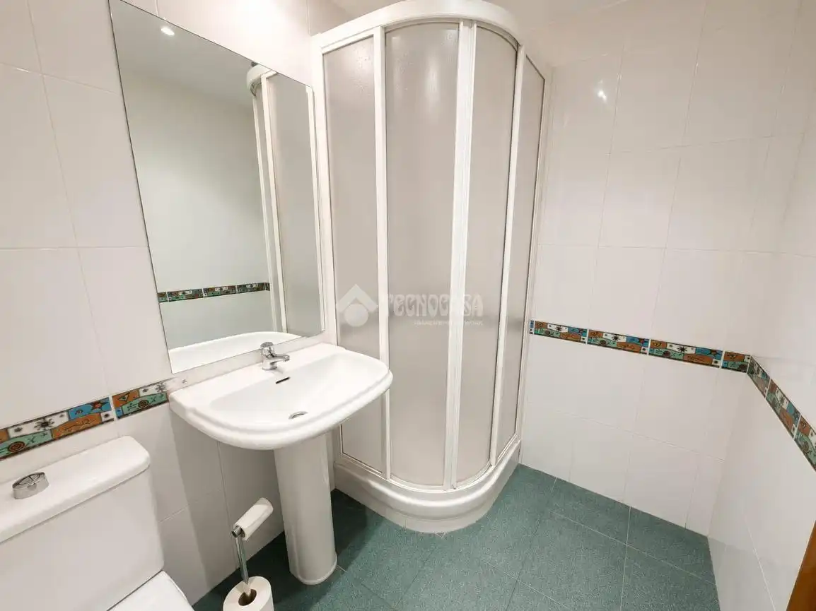 Bathroom of Flat for sale in Torrejón de Ardoz  with Heating and Terrace