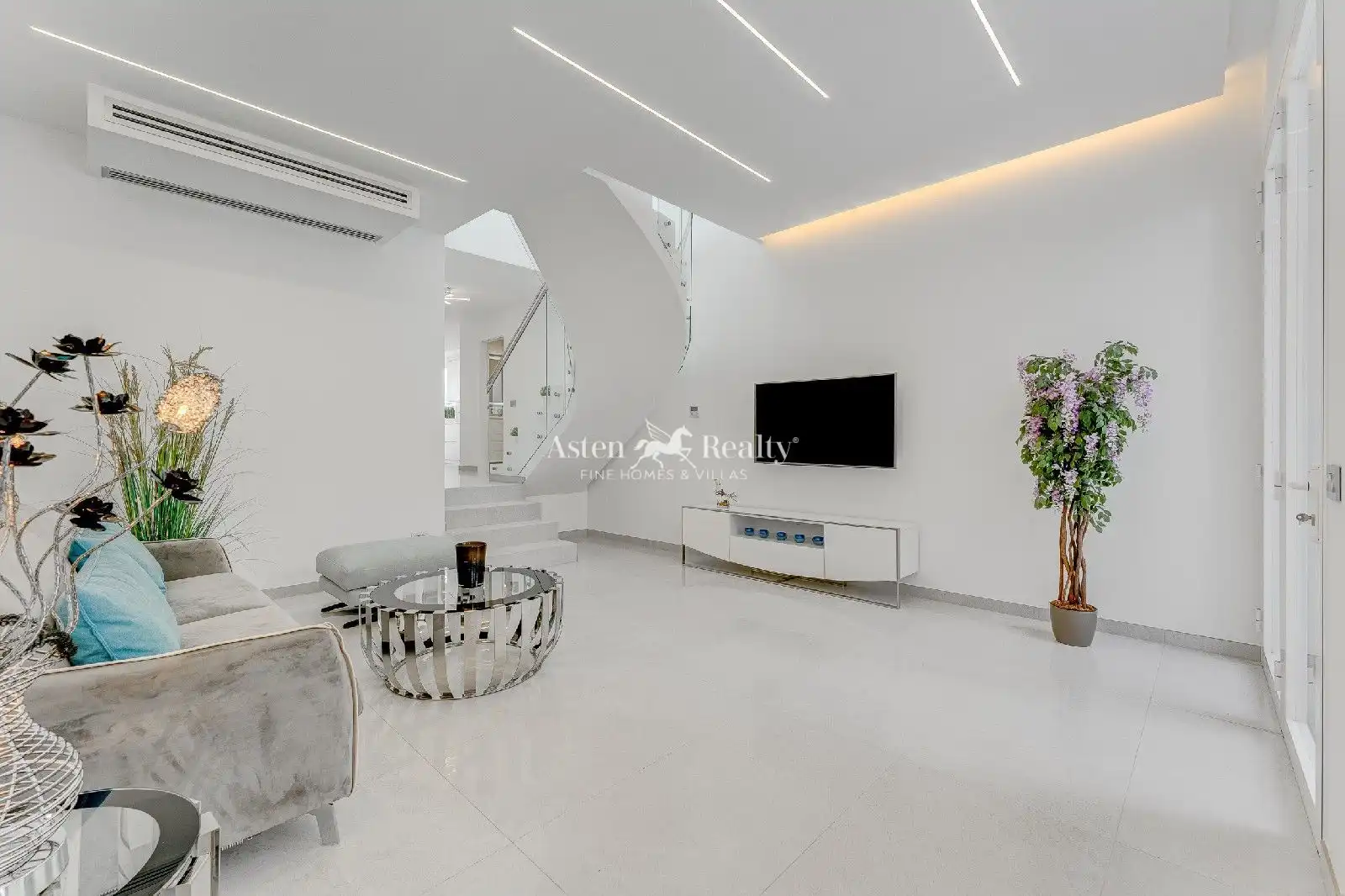 Living room of Detached homes for sale in Adeje  with Air Conditioner, Terrace and Swimming Pool