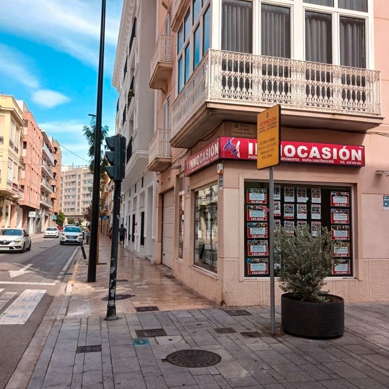 Vista exterior de Pis en venda en Gandia amb Terrassa i Traster