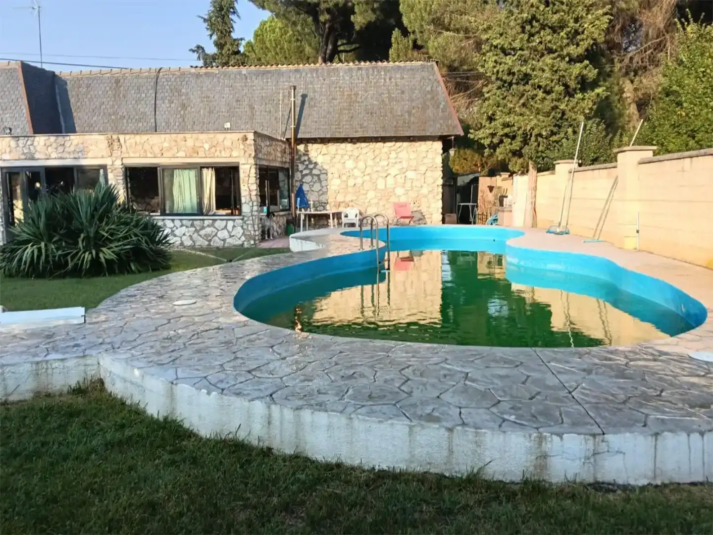 Piscina de Pis en venda en Mojados amb Jardí privat, Traster i Piscina