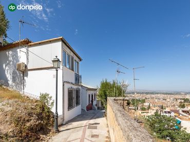 Casa con balcón en venta en Calle ALTA BARRANCO ABOGADO 20