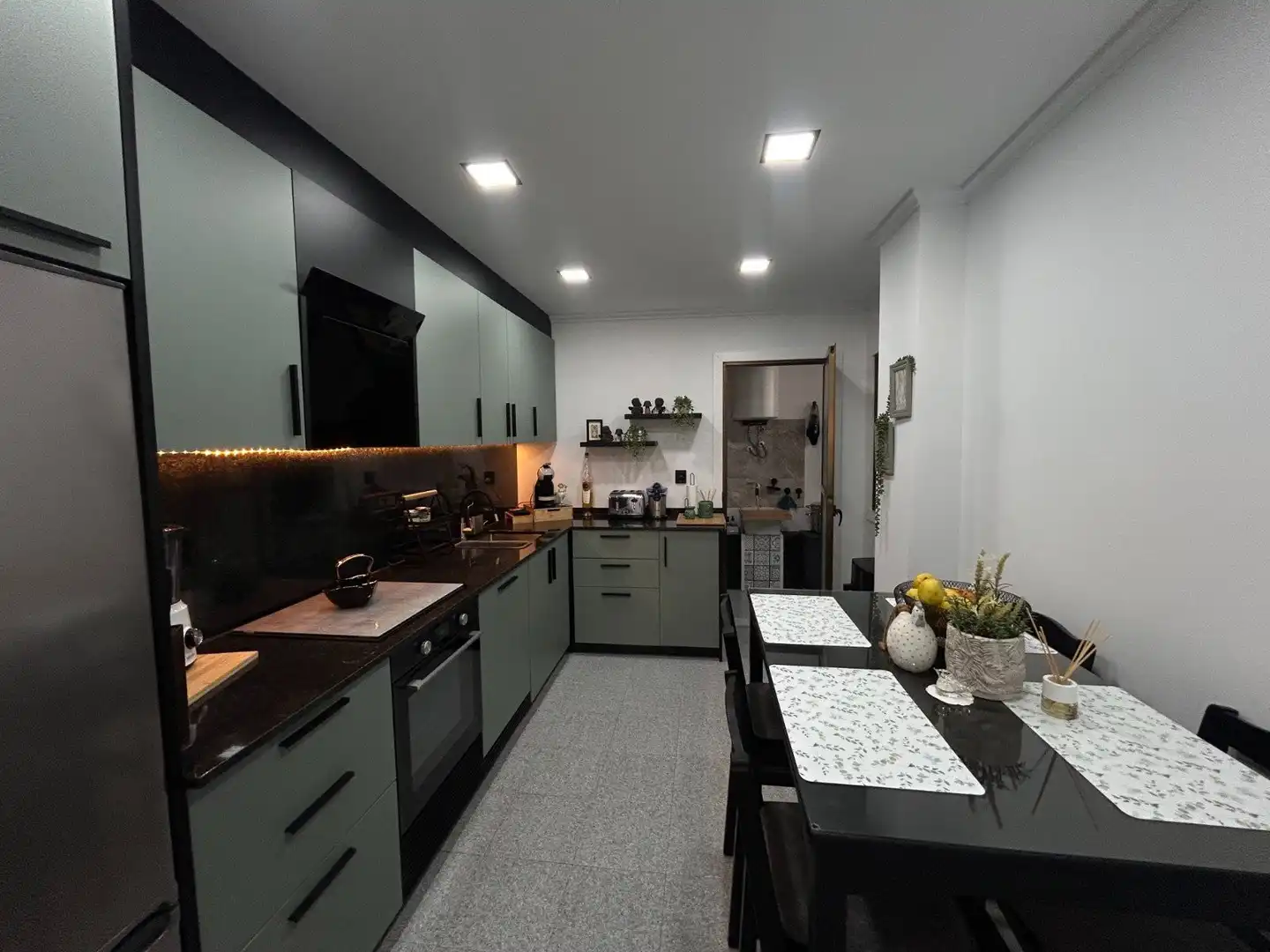 Cuina de Apartament en venda en Orihuela amb Calefacció, Traster i Moblat