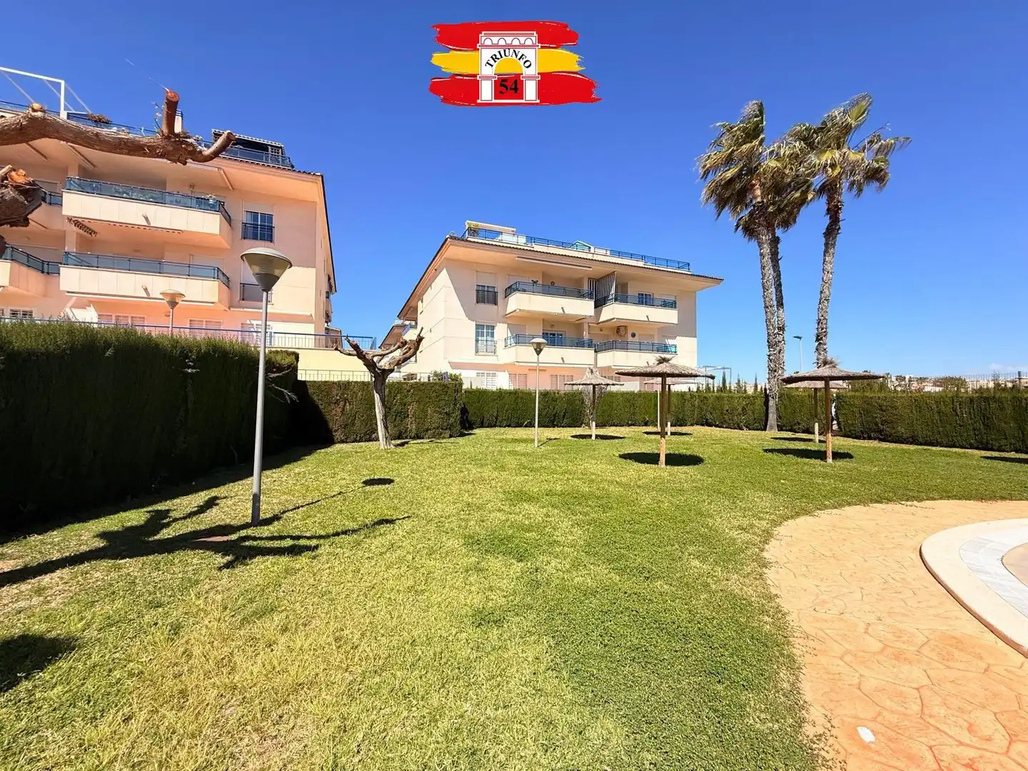 Vista exterior de Ático en venta en Pilar de la Horadada con Aire acondicionado, Jardín privado y Trastero