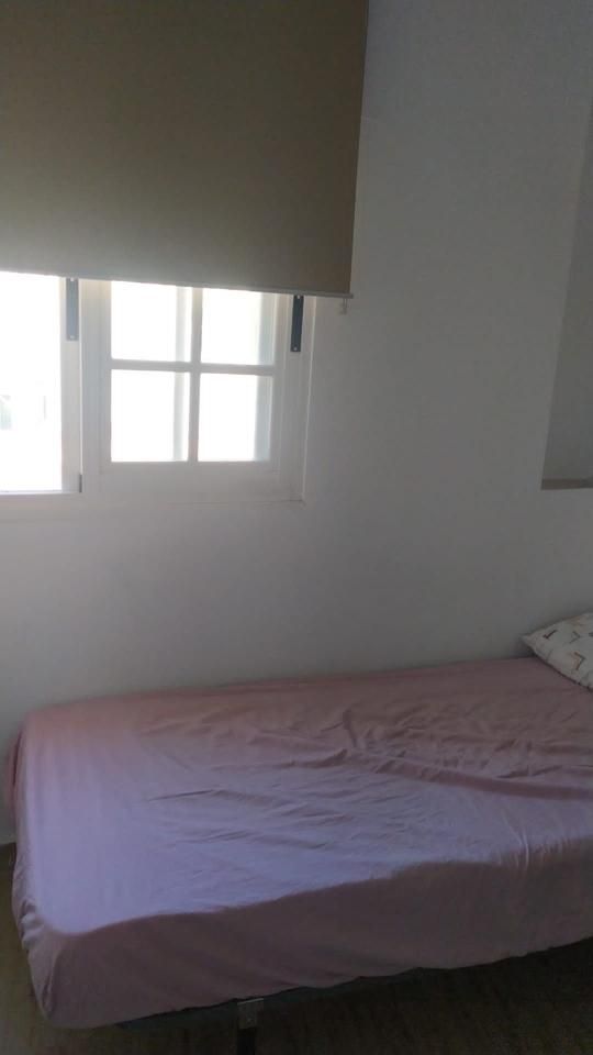 Bedroom of Flat to share in  Melilla Capital