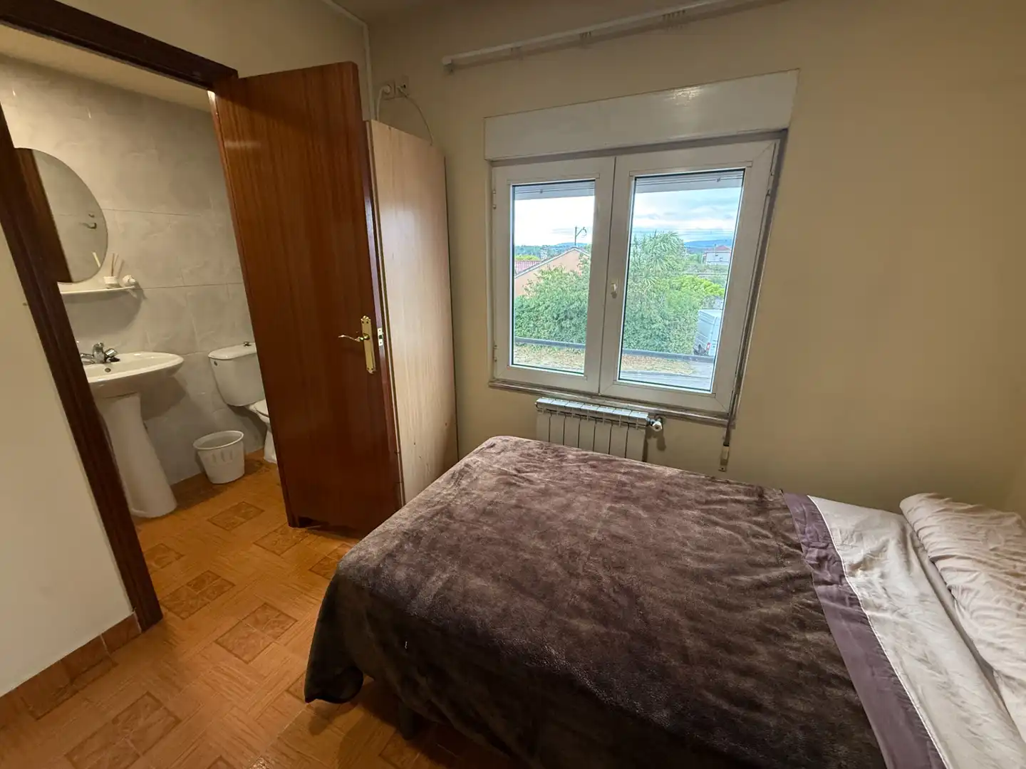 Dormitori de Edifici en venda en Siero amb Alarma