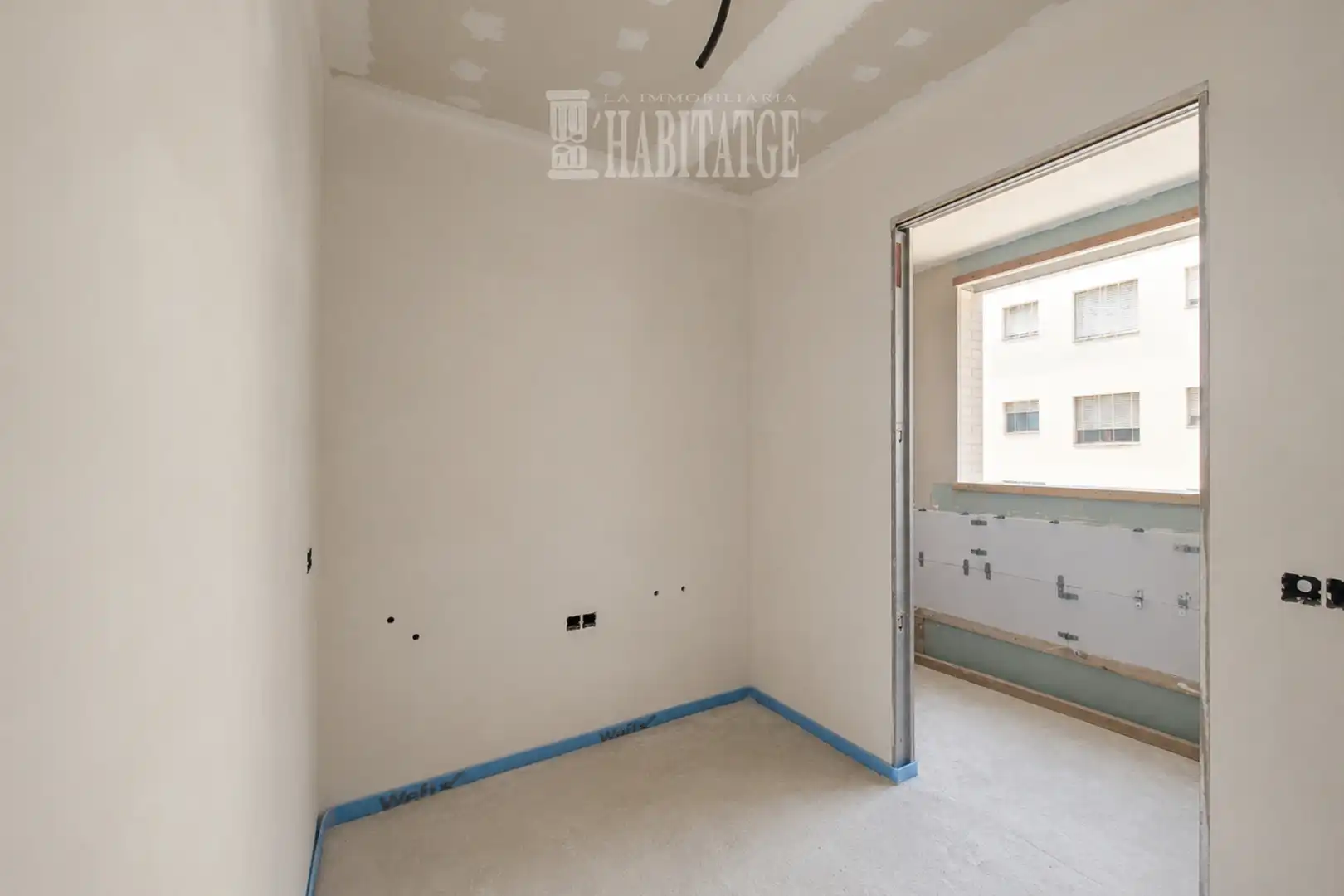 Casa d'obra nova amb terrassa en venda a Carrer Balenyà, imagen 14