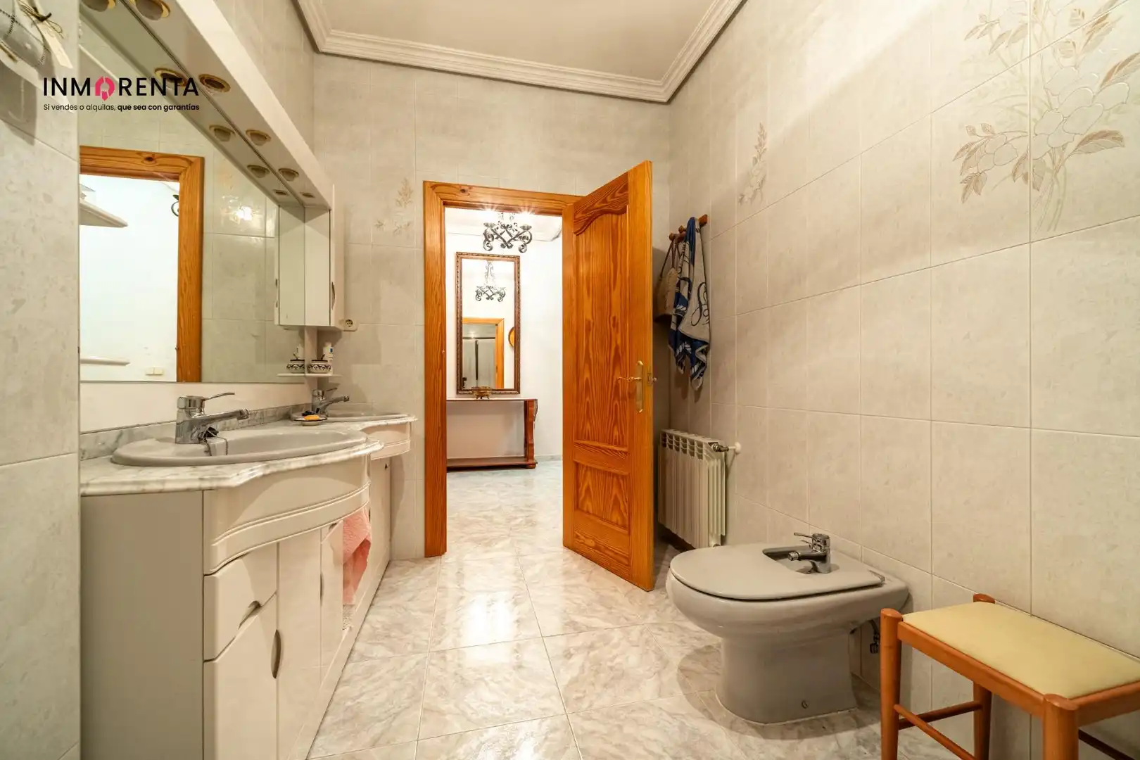 Baño de Casa adosada en venta en La Mata con Calefacción, Terraza y Amueblado