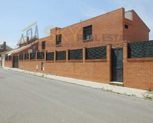 Exterior view of Flat for sale in Torres de la Alameda  with Terrace and Swimming Pool