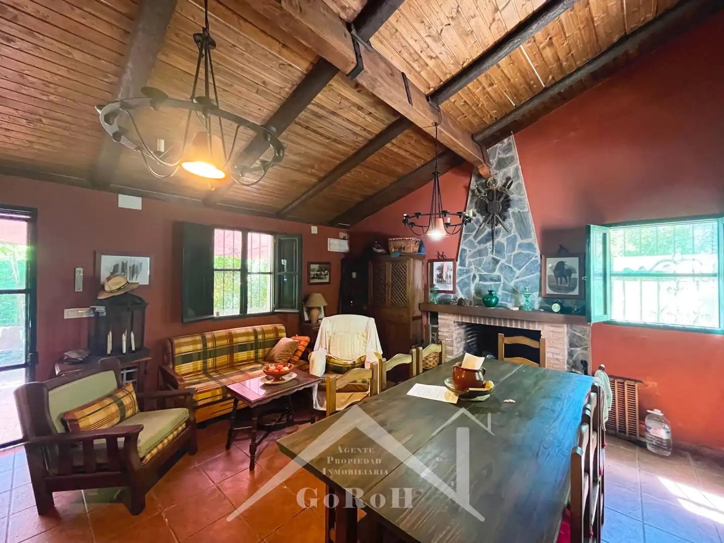 Esszimmer von Grundstücke zum Verkauf in Constantina