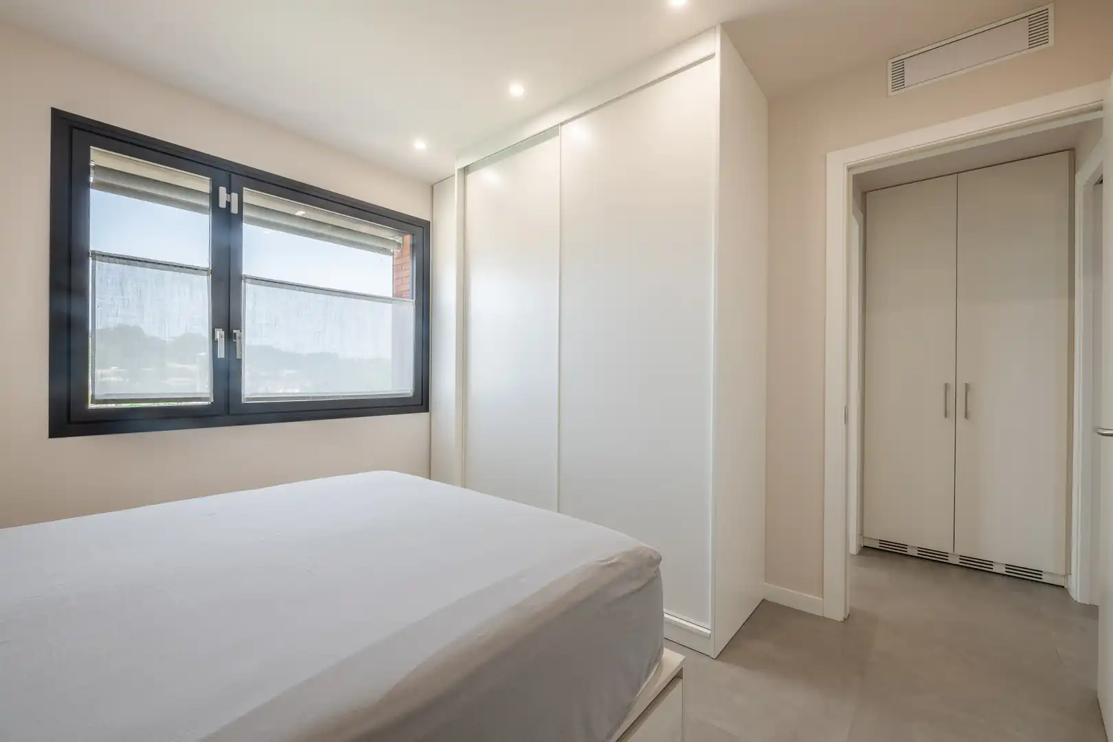 Bedroom of Houses for sale in Banyoles
