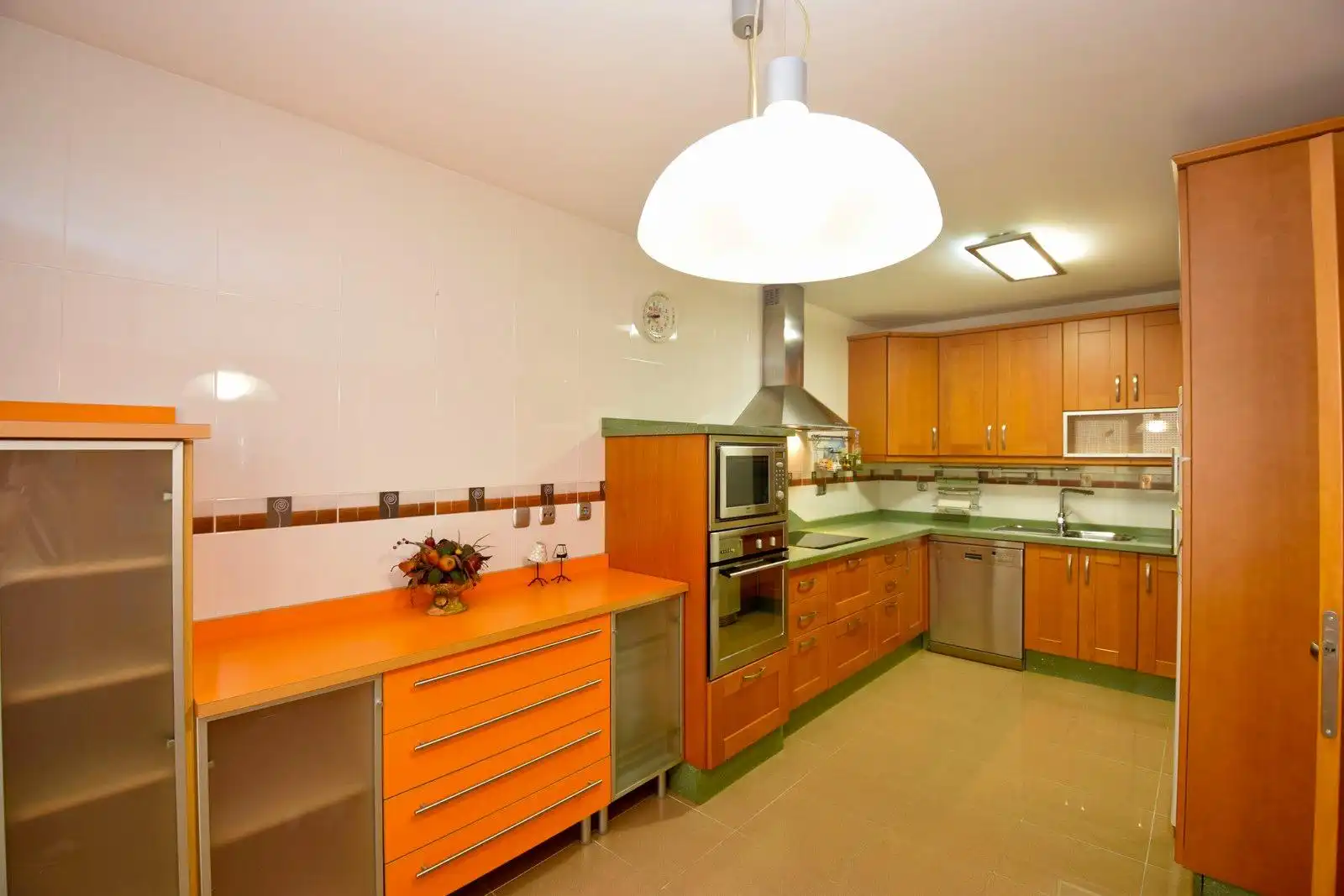 Küche von Wohnung zum Verkauf in El Ejido mit Klimaanlage, Heizung und Parkett