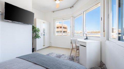Foto 2 de Habitación en Benalúa, Alicante / Alacant