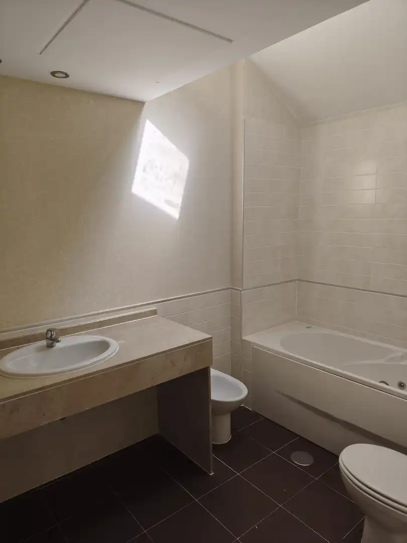 Bany de Àtic en venda en La Alcaidesa amb Terrassa, Moblat i Piscina comunitària