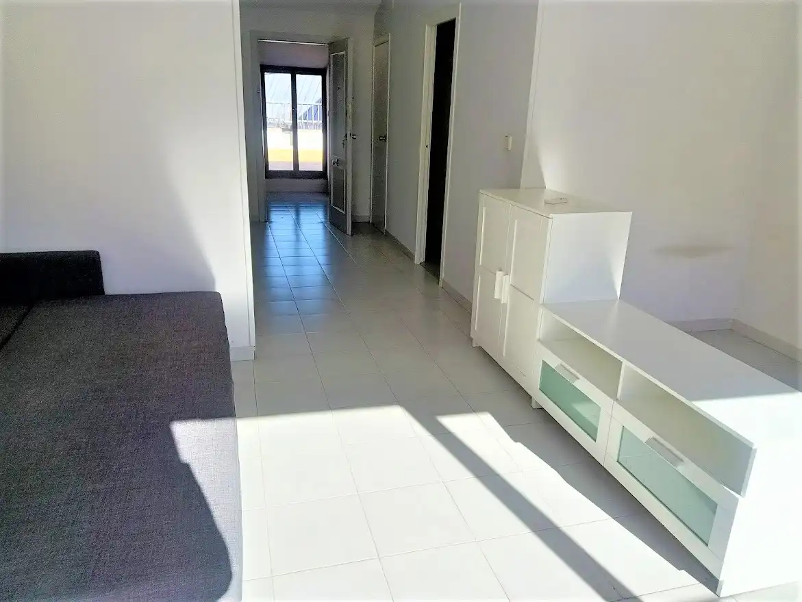 Wohnung zur Miete in Lleida mit Klimaanlage, Heizung und Terrasse