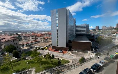 Vista exterior de Pis en venda en Santander amb Calefacció, Parquet i Moblat