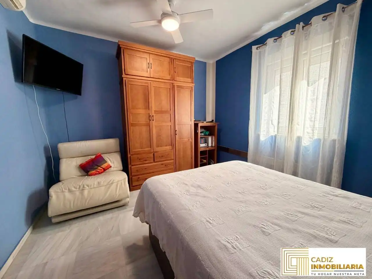 Schlafzimmer von Wohnung zum Verkauf in Cádiz mit Klimaanlage